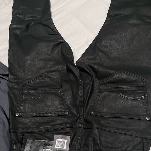 G-STAR RAW jeans. Brand new. Ordered too big and not worth sending back. - Picture 2 of 4
